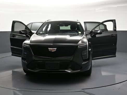 Certified 2024 Cadillac XT4 Sport w/ Cold Weather Package AWD/4WD image 37