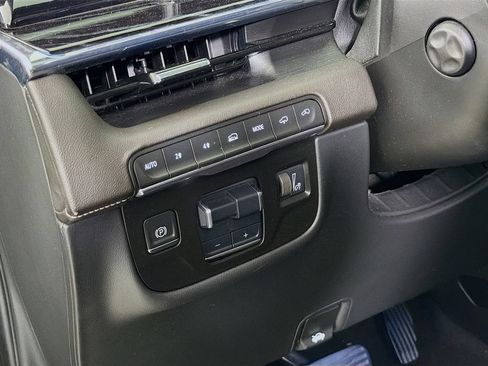 Used 2021 Cadillac Escalade Sport w/ Driver Assist Tech Package AWD/4WD image 13