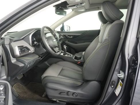 Certified 2025 Subaru Outback Onyx Edition AWD/4WD image 13