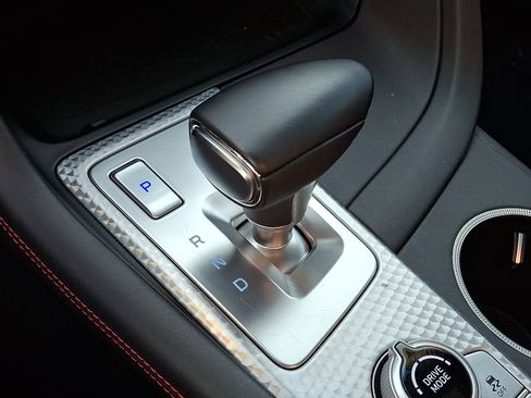 Certified 2022 Genesis G70 3.3T w/ Sport Prestige Package AWD/4WD image 17