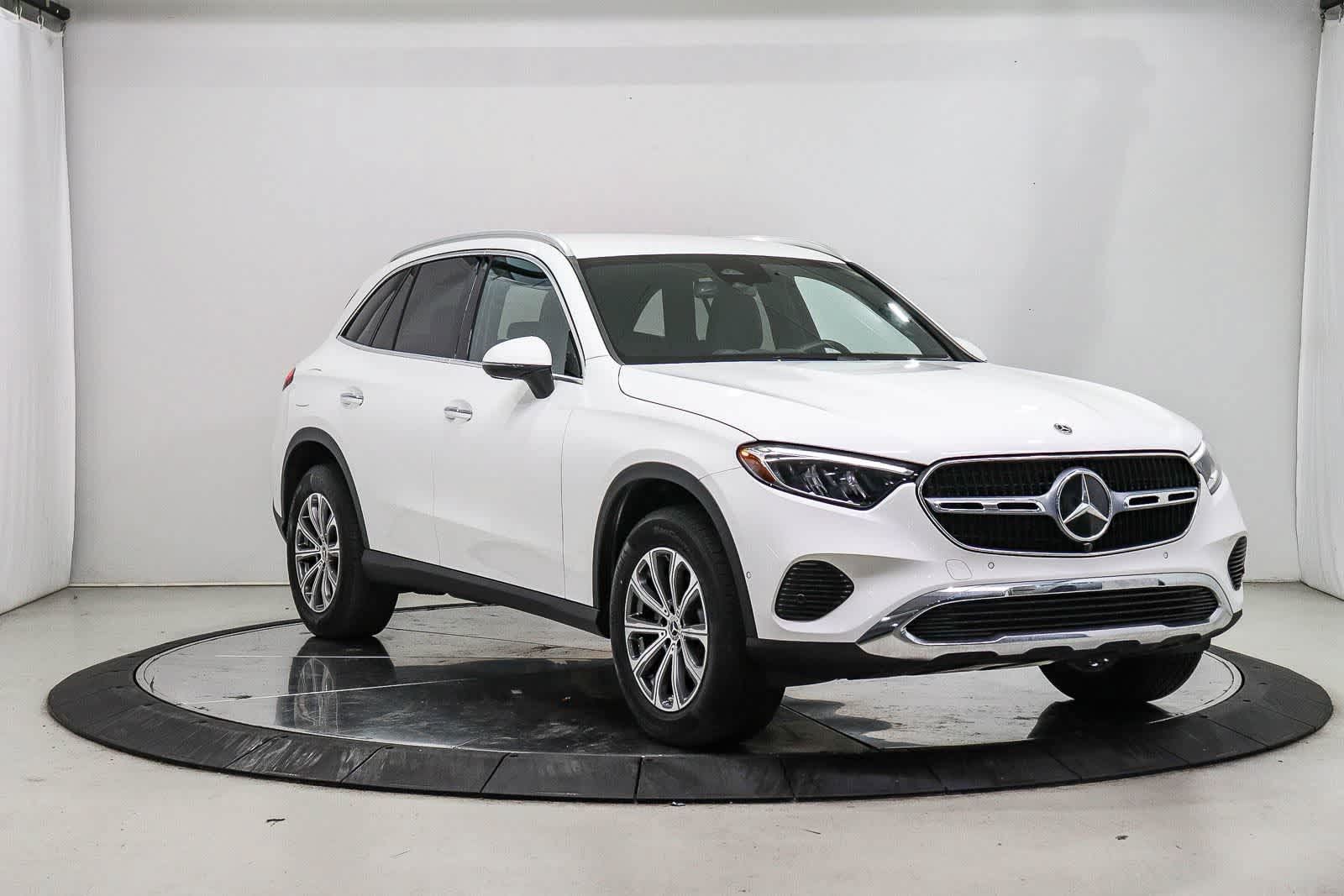 Certified 2024 Mercedes-Benz GLC 300 image 5