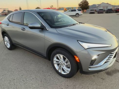 New 2026 Buick Envista Preferred w/ Convenience II Package image 2