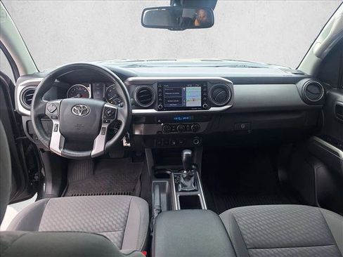 Used 2022 Toyota Tacoma SR5 RWD image 14