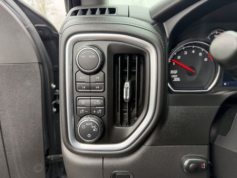 Used 2021 Chevrolet Silverado 1500 RST w/ Z71 Off-Road Package image 20