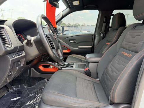 Used 2023 Nissan Frontier PRO-4X w/ Pro Convenience Package AWD/4WD image 16