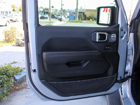 Used 2024 Jeep Wrangler Unlimited Sahara w/ Technology Group image 35