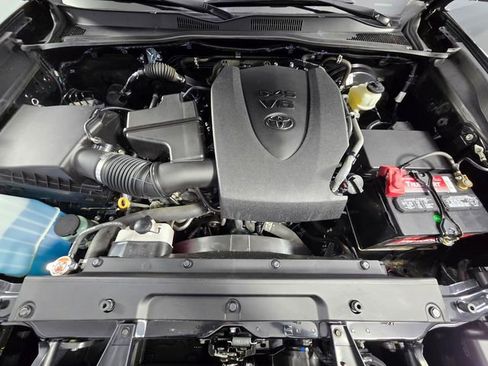 Used 2022 Toyota Tacoma SR5 image 13
