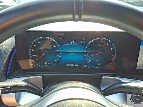 Used 2022 Mercedes-Benz GLB 35 AMG 4MATIC image 21