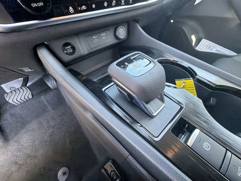 New 2026 Nissan Rogue SV AWD/4WD image 19