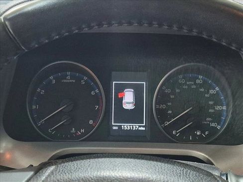 Used 2018 Toyota RAV4 XLE w/ Plus Extra Value Package image 9