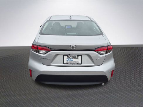 Used 2026 Toyota Corolla LE image 6