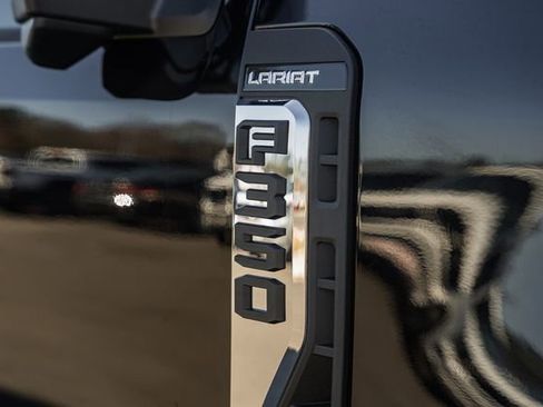 New 2026 Ford F350 Lariat w/ FX4 Off-Road Package image 19