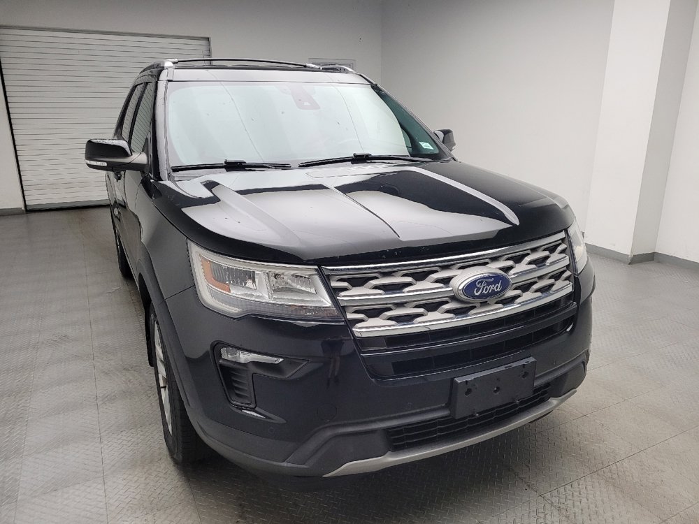 Used 2018 Ford Explorer XLT w/ Equipment Group 202A AWD/4WD image 14
