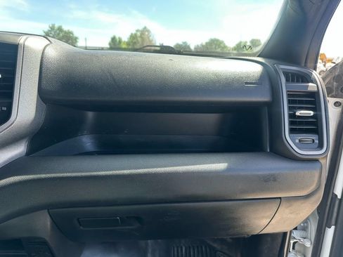 Used 2024 RAM 2500 Tradesman w/ Chrome Appearance Group AWD/4WD image 19