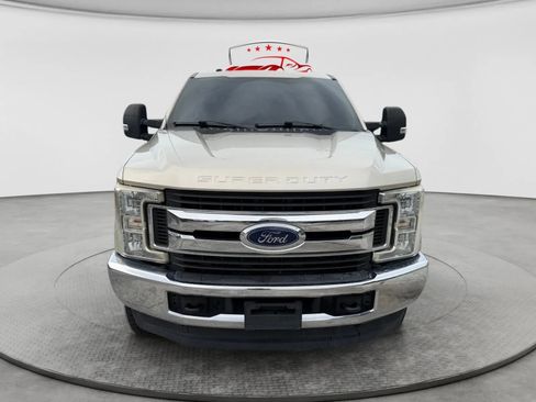 Used 2017 Ford F250 XLT AWD/4WD image 8