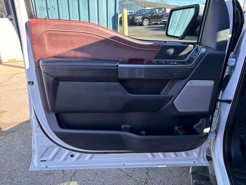 Used 2022 Ford F150 Lariat w/ Equipment Group 502A High image 11