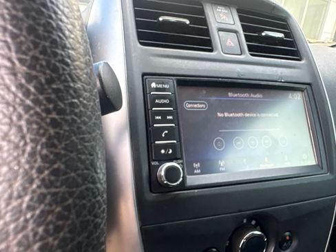 Used 2019 Nissan Versa SV FWD image 10