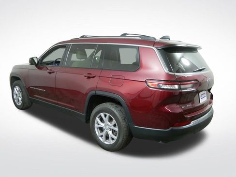 Used 2022 Jeep Grand Cherokee L Limited AWD/4WD image 8