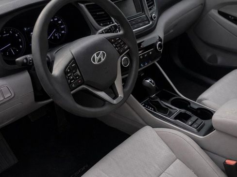 Used 2016 Hyundai Tucson SE image 6