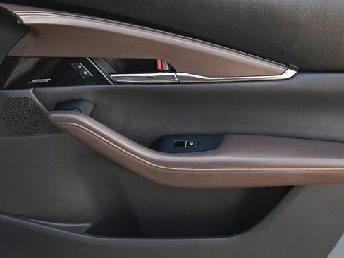 Certified 2021 MAZDA CX-30 AWD 2.5 S w/ Premium Package image 19