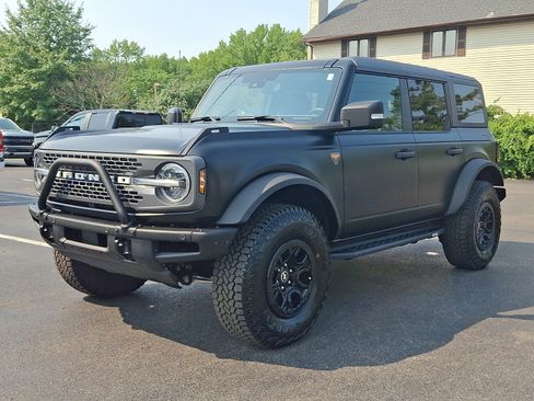 Used 2025 Ford Bronco Badlands w/ Matte Film Protection Package AWD/4WD image 3