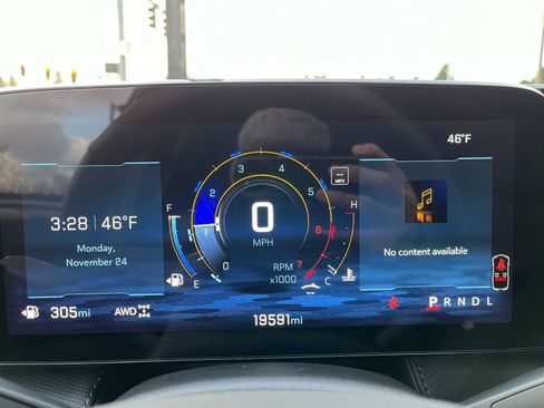 Used 2025 Chevrolet Equinox LT image 40