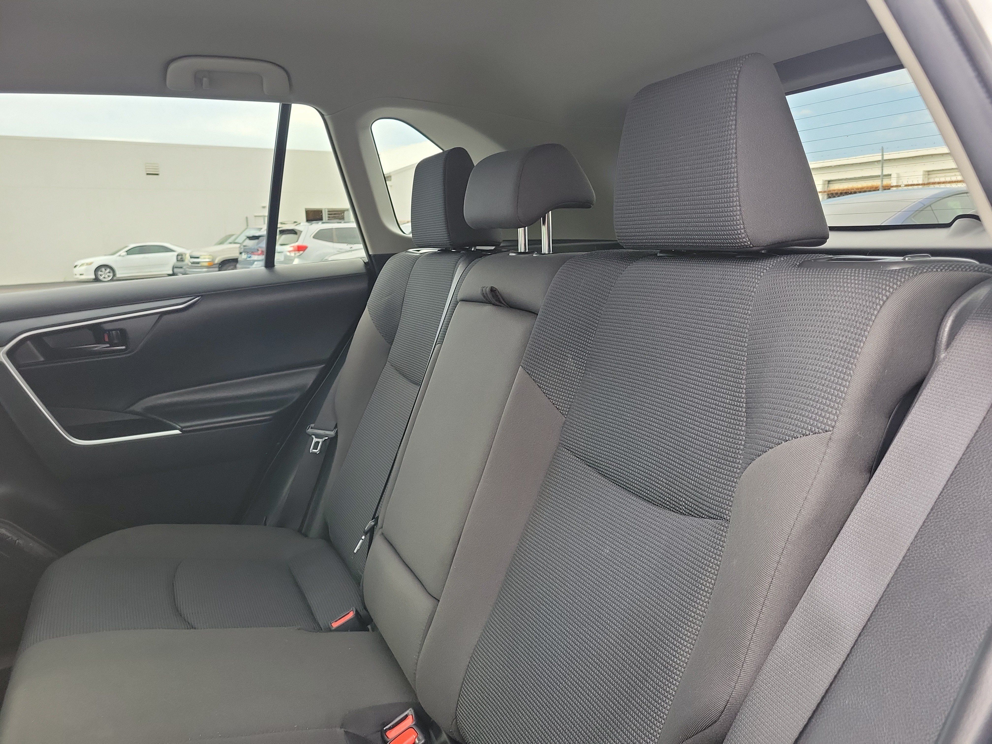 Used 2025 Toyota RAV4 LE AWD/4WD image 10