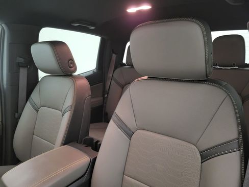 Certified 2025 Chevrolet Colorado ZR2 w/ Technology Package image 32