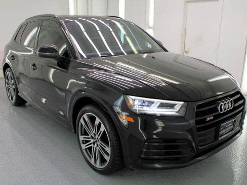 Used 2019 Audi SQ5 Premium Plus w/ Premium Plus Package image 11