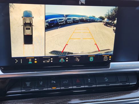 Certified 2025 Chevrolet Silverado 2500 LT w/ Texas Edition image 18