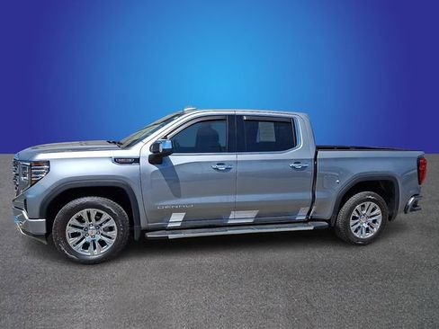 Used 2025 GMC Sierra 1500 Denali w/ Technology Package AWD/4WD image 7