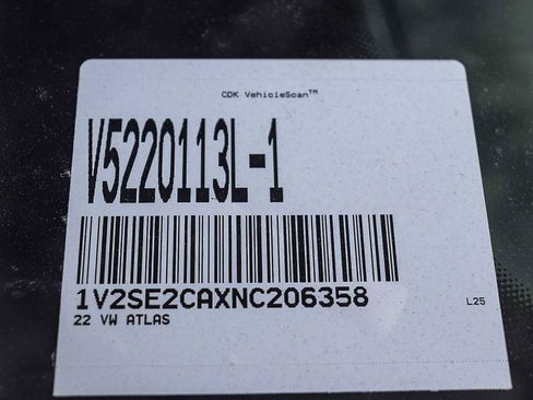 Used 2022 Volkswagen Atlas Cross Sport SEL R-Line image 29