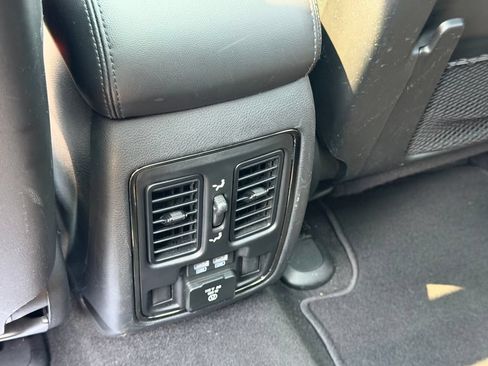 Used 2019 Jeep Grand Cherokee Limited X AWD/4WD image 24