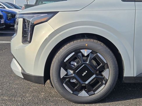 New 2026 Kia Carnival EX image 5