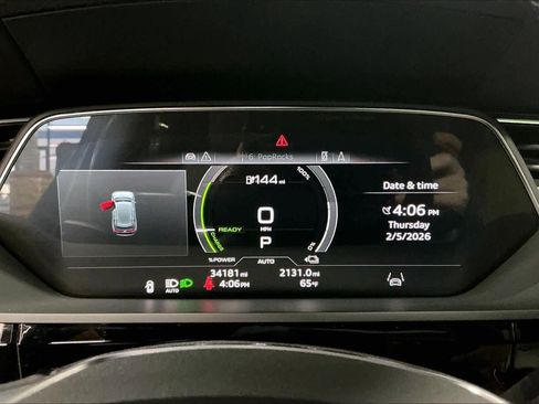 Certified 2024 Audi Q8 e-tron Prestige w/ Prestige Package image 23