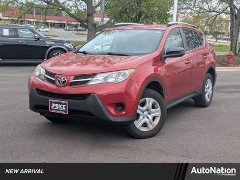 Used 2015 Toyota RAV4 LE FWD image 1