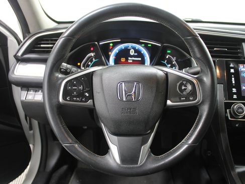 Used 2017 Honda Civic Touring image 9