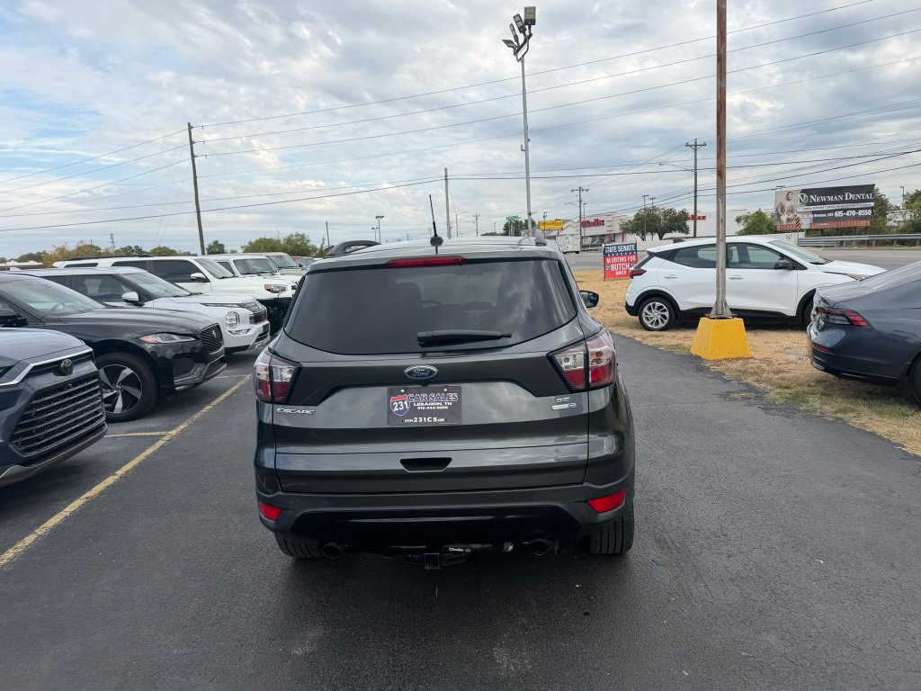 Used 2018 Ford Escape SE w/ SE Sport Appearance Package AWD/4WD image 4