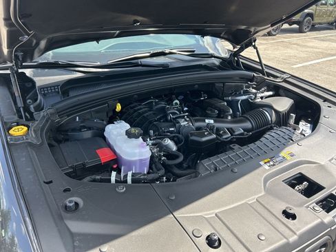 New 2025 Jeep Grand Cherokee L Altitude image 16