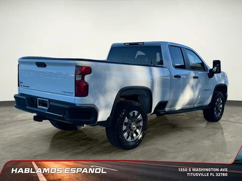 Used 2024 Chevrolet Silverado 2500 Custom w/ Custom Value Package image 10