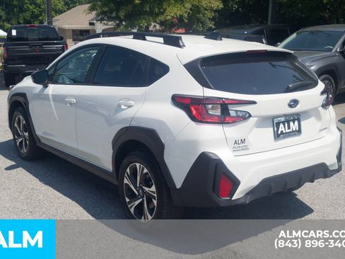 Used 2025 Subaru Crosstrek 2.5i Premium AWD/4WD image 9