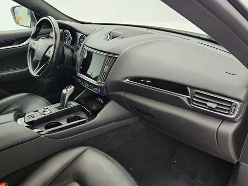 Used 2022 Maserati Levante GT image 25