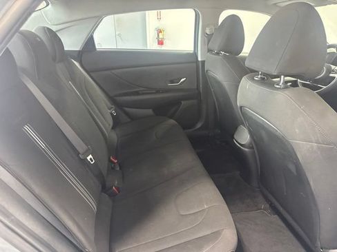 Used 2022 Hyundai Elantra SEL w/ Cargo Package FWD image 21
