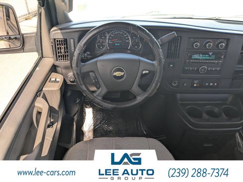 Used 2017 Chevrolet Express 3500 LT w/ LT Preferred Equipment Group image 14