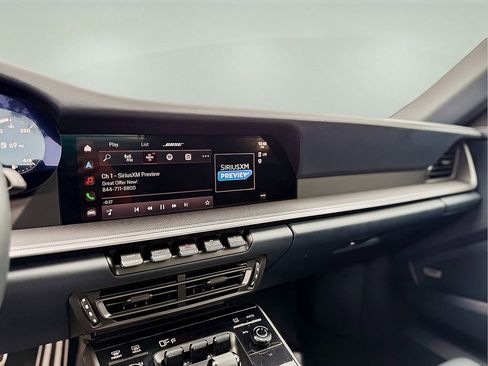 Used 2024 Porsche 911 Targa 4 w/ Premium Package image 27