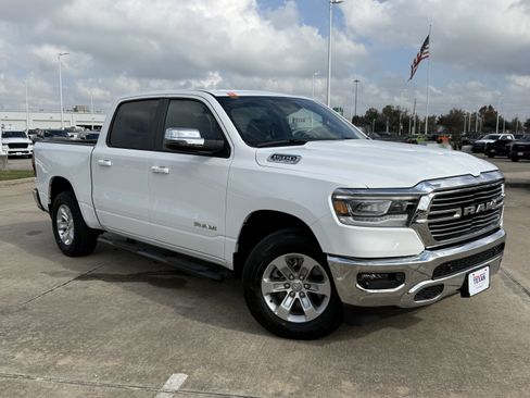 Used 2024 RAM 1500 Laramie image 2