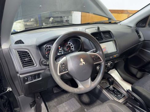 Used 2022 Mitsubishi Outlander Sport ES image 17