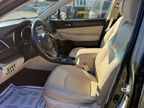 Used 2018 Subaru Outback 3.6R Limited AWD/4WD image 13