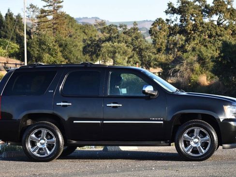 Used 2012 Chevrolet Tahoe LTZ image 18
