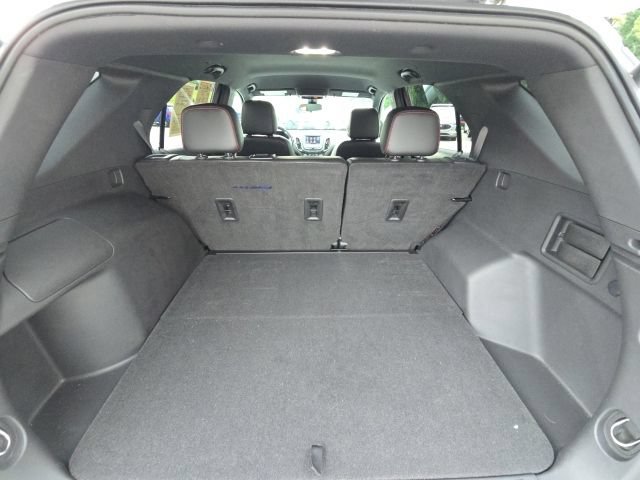Certified 2022 Chevrolet Equinox RS w/ LPO, Floor Liner Package FWD image 13